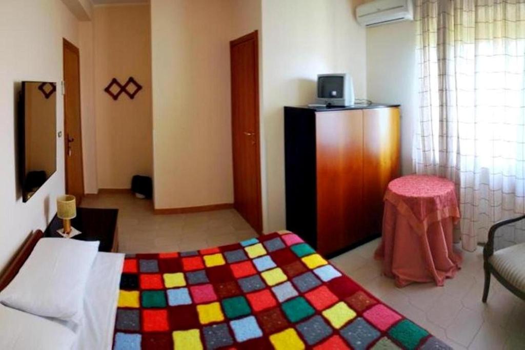 Bed And Breakfast Pieffe Фрашинето Номер фото